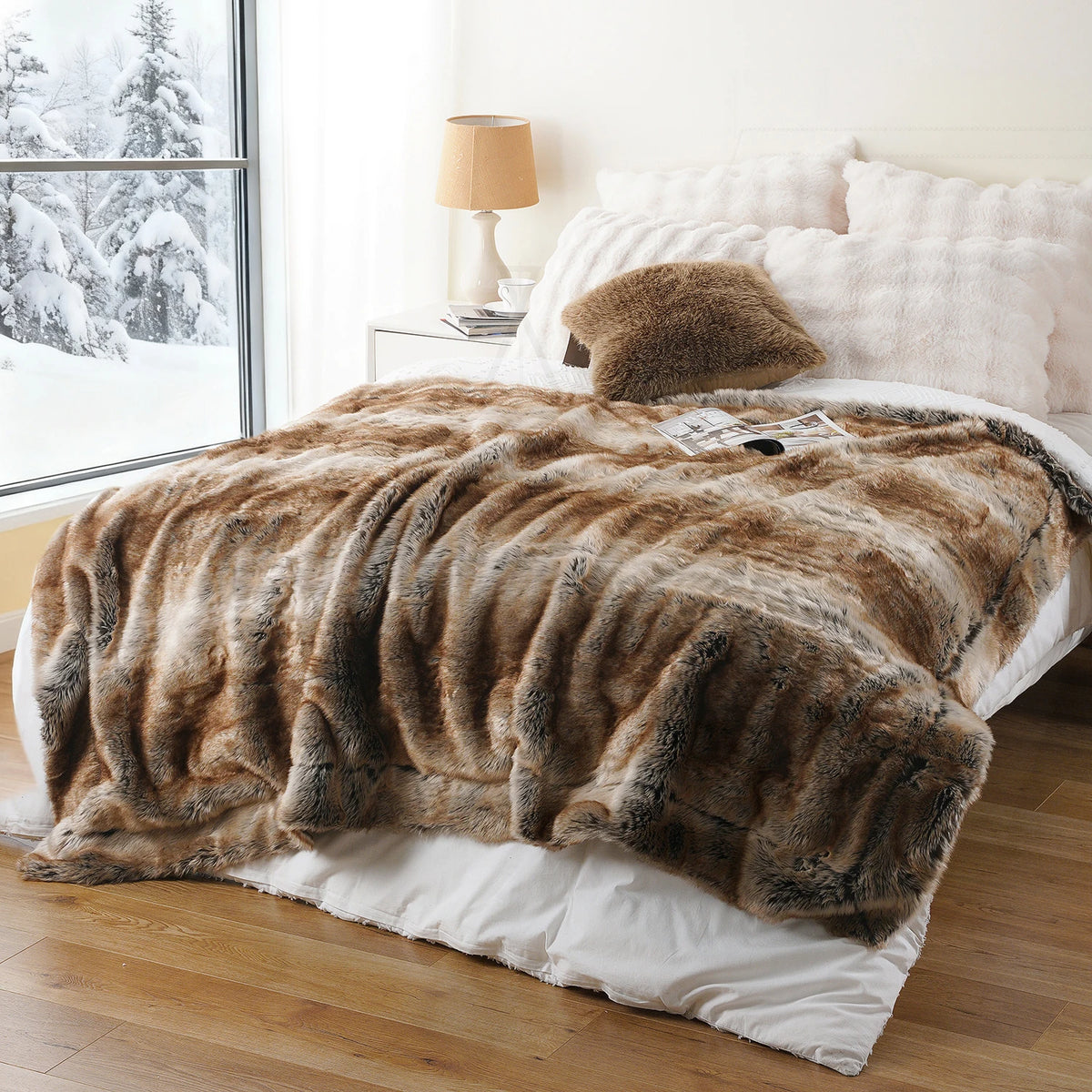 Battilo Brown Faux Fur Blanket Luxury Fluffy Plaid Throw Blanket Winter Thick Warm Plush Blanket Fur Throws for Bedroom Decor