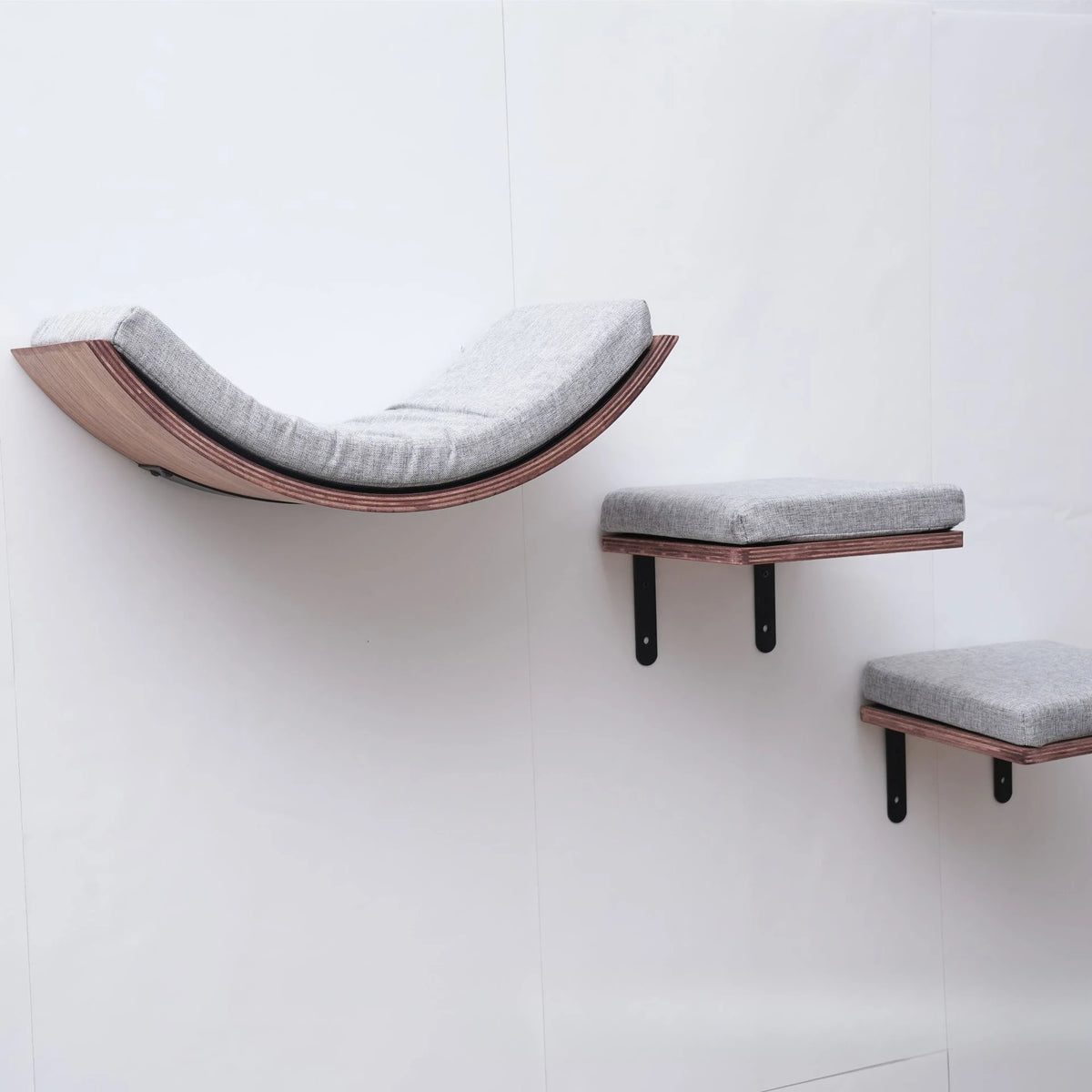 Solid Wood Cat Climbing Frame Wall Hanging Cats Nest Cat Tree Jumping Platform Not Easily Deformed Pet Furniture Products