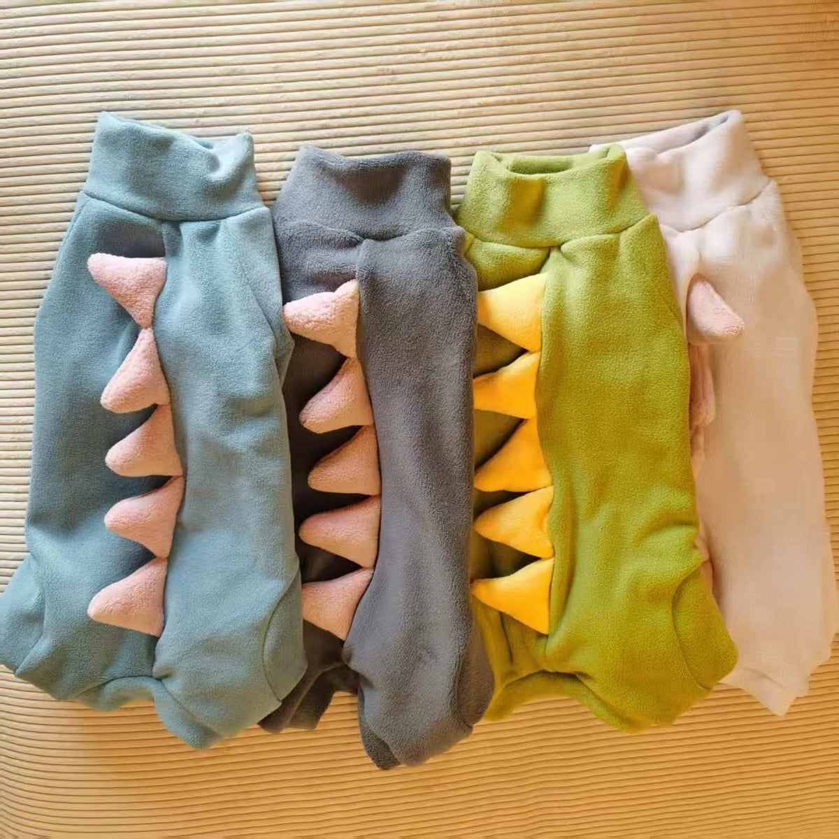 Dinosaur Shape Fleece Sweatshirt for Cats in Winter Cute Cartoon 4-legged Warm Purple Blue Coat for Sphynx Cat Soft Jumpsuit
