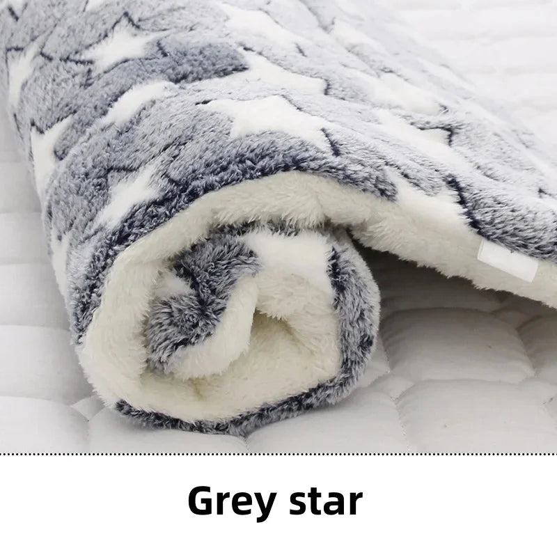 Pet Sleeping Mat Dog Bed Cat Litter Puppy Bed Dog Sofa Lovely Mattress Cushion for Small Large Dog Washable Blanket For Winter