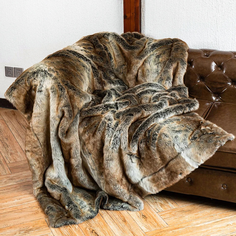 Battilo Brown Faux Fur Blanket Luxury Fluffy Plaid Throw Blanket Winter Thick Warm Plush Blanket Fur Throws for Bedroom Decor