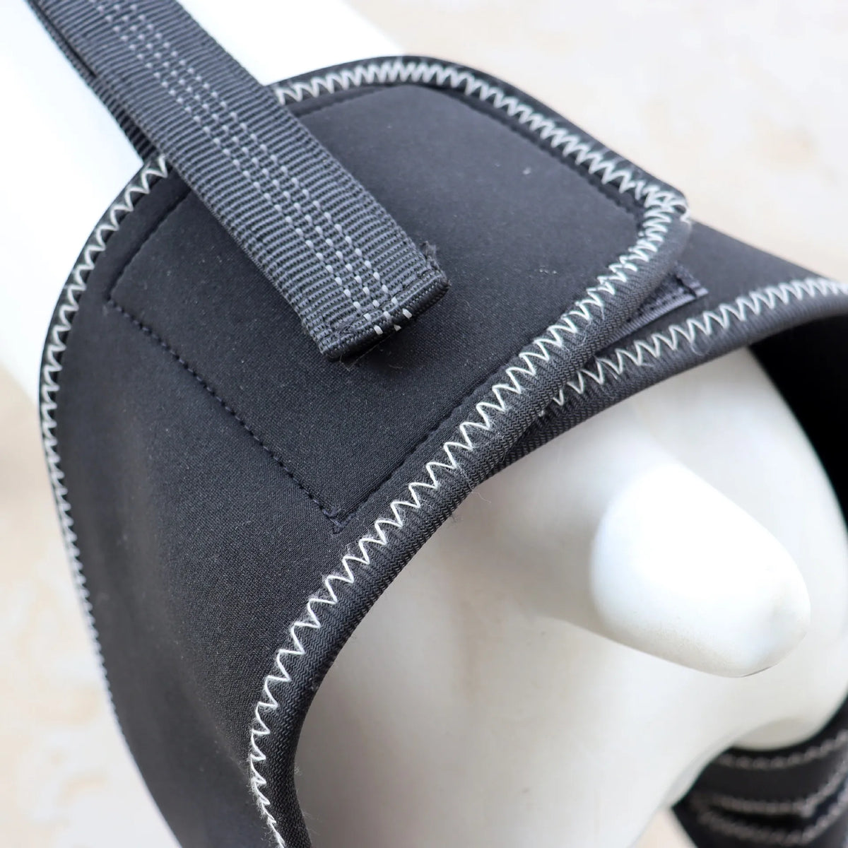 Dog Knee Brace Support for Hind Leg with Traction Rope, Adjustable Design For Joint Pain- Right Rear Leg with Integreted Harness